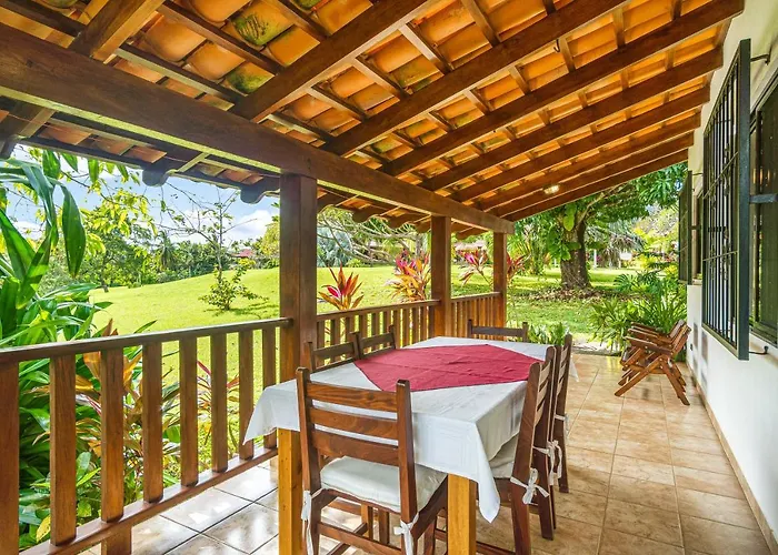 Guacamaya Lodge